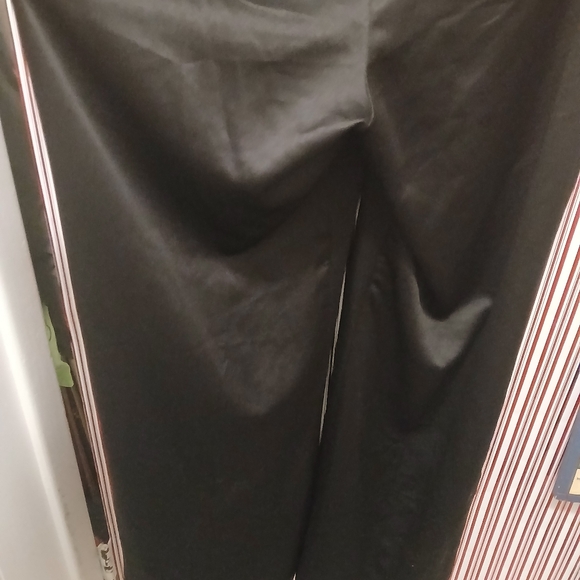 Woman's guess Los Angeles  satin black jumpsuit size 10 - Picture 10 of 16